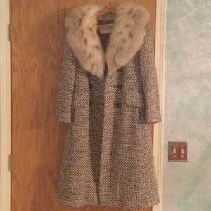 Classic winter coat with fur collar